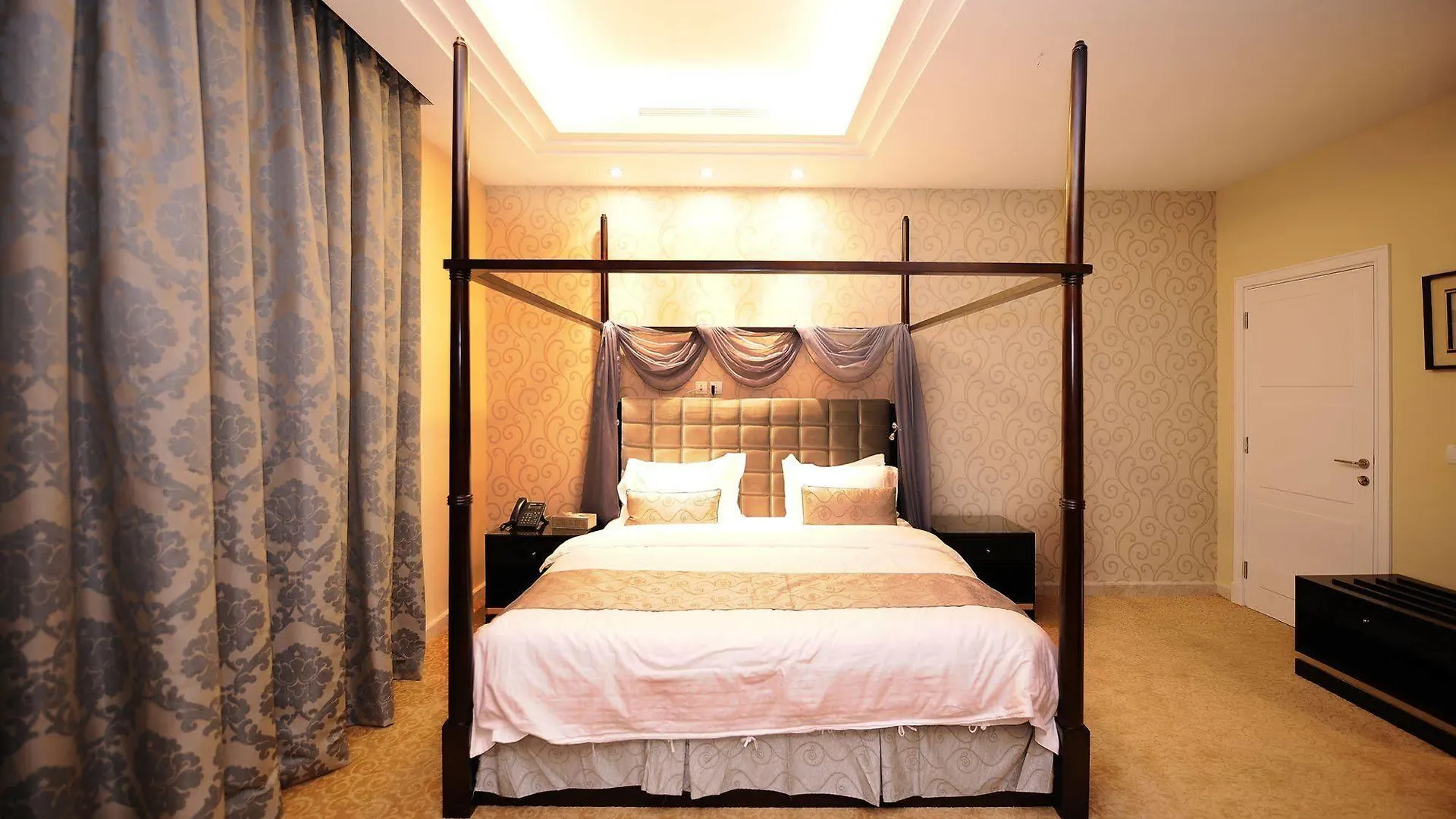 Mira Hotel- Riyadh - Al Tahlya St. Hotell